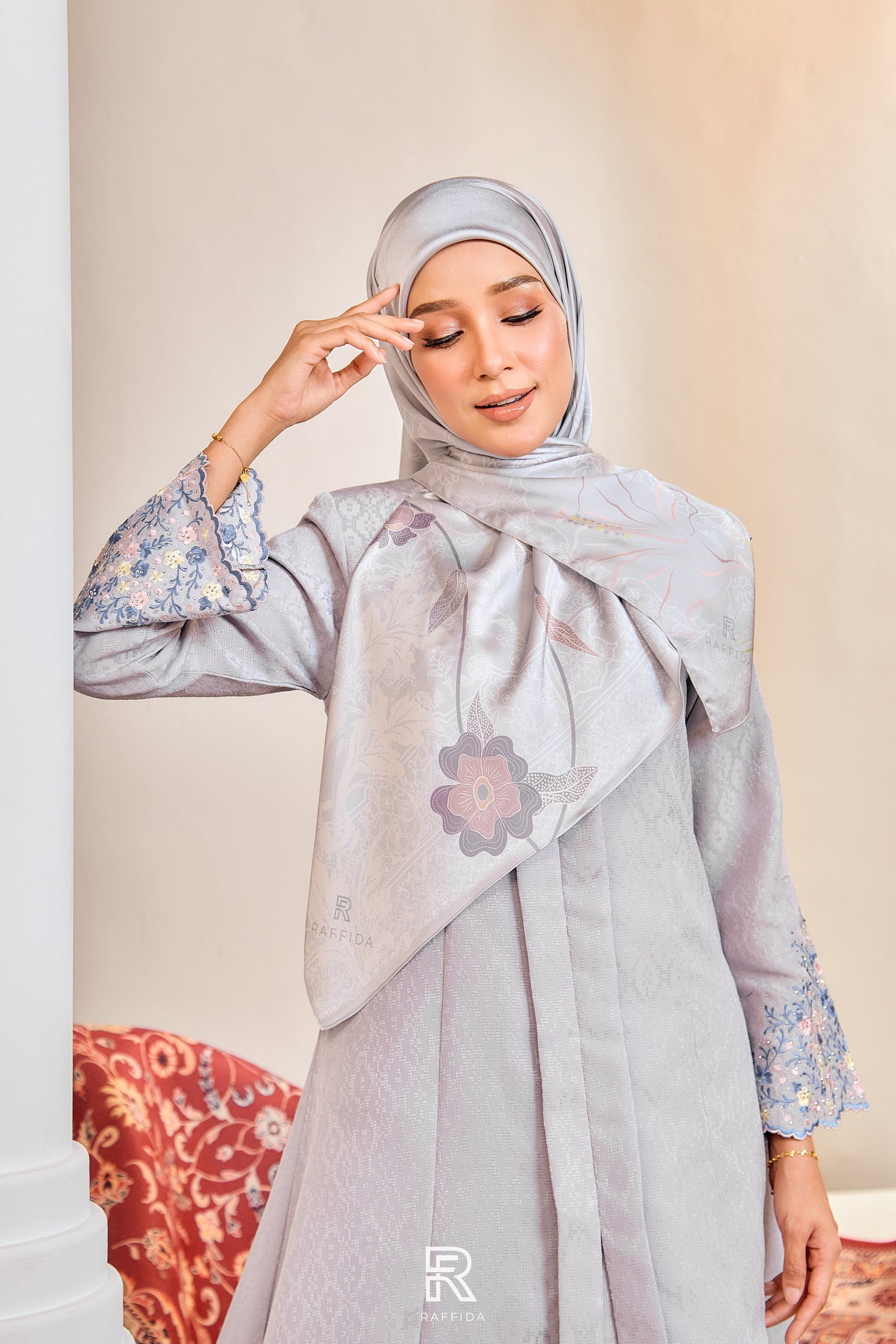 Raffida Purnama In Dusty Grey