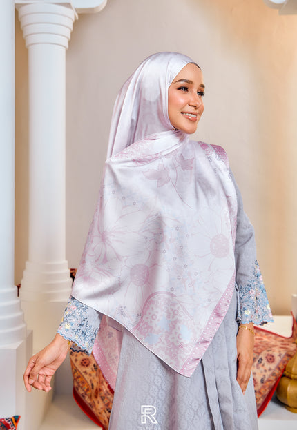 Dahlia Shawl In Dusty Pink