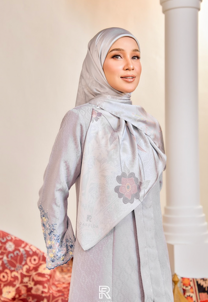 Purnama In Dusty Grey