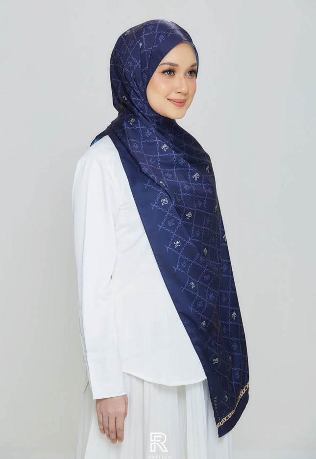 Monogram 3.0 Shawl In Navy Blue