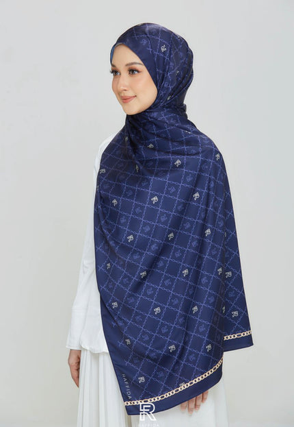 Monogram 3.0 Shawl In Navy Blue