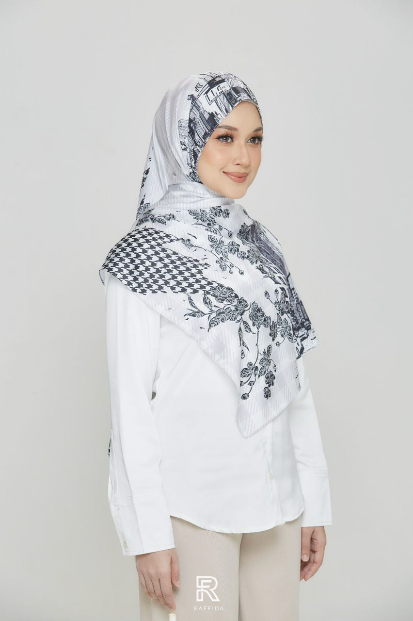 Raffida Times Square Shawl In Black White