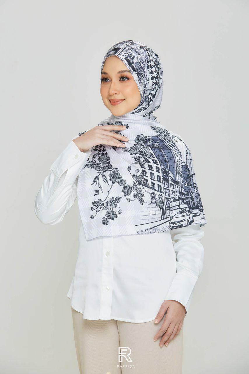 Raffida Times Square Shawl In Black White